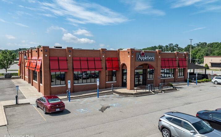 Pictures of Retail property located at 2911 Kemp Boulevard, Wichita Falls, TX 76308 for sales - image #1