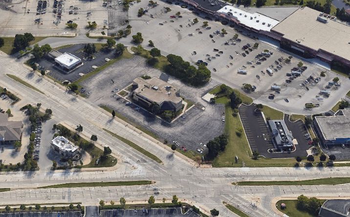 Pictures of Retail, Land property located at 15525 W National Ave, New Berlin, WI 53151 for sales - image #1