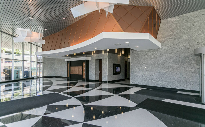 Pictures of Office property located at 425 2nd Street Southeast, Cedar Rapids, IA 52401 for sales - image #1