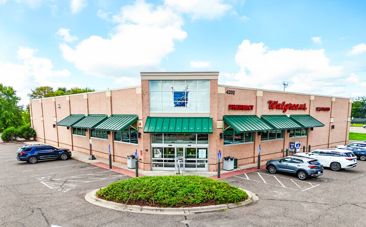 Pictures of Retail property located at 4202 Pheasant Ridge Drive Northeast, Blaine, MN 55449 for sales - image #1