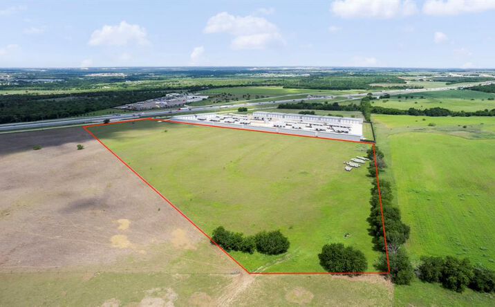 Pictures of Retail, Industrial, Mixed Use property located at 6100 Interstate 35, Georgetown, TX 78626 for sales - image #1