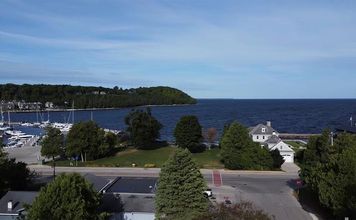 Pictures of Retail, Business for Sale property located at 10748 N Bay Shore Dr, Sister Bay, WI 54234 for sales - image #1