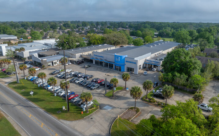 Pictures of Industrial property located at 1407 Surrey Street, Lafayette, LA 70501 for sales - image #1