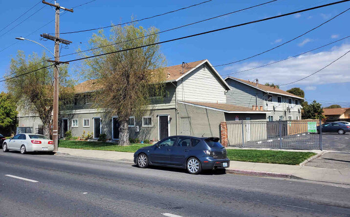 Pictures of Multifamily property located at 3501 Lafayette St, Santa Clara, CA 95054 for sales - image #1