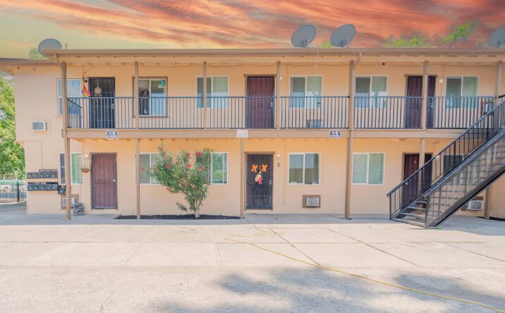 Pictures of Multifamily property located at 623-627 N Edison St, Stockton, CA 95203 for sales - image #1