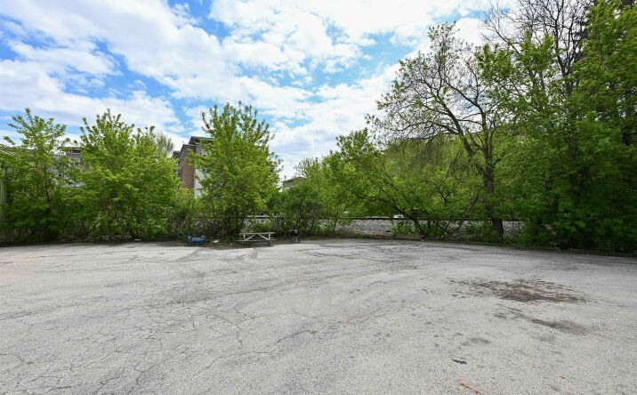 201 Maple Avenue, Waukesha