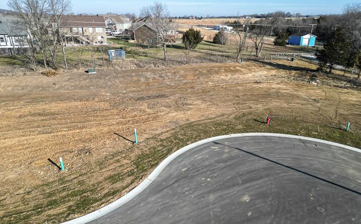 Pictures of Land, Multifamily property located at Lot 5 Stonecreek Avenue, Tonganoxie, KS 66086 for sales - image #1