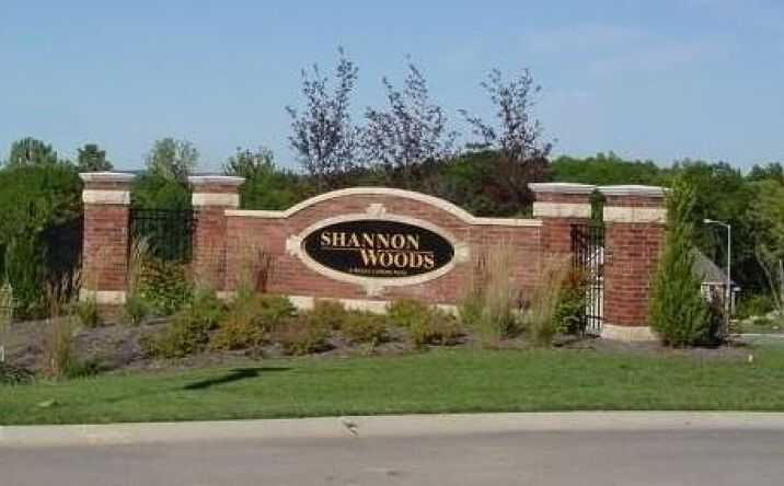 Pictures of Land, Multifamily property located at 1946 Woodridge Drive, Leavenworth, KS 66048 for sales - image #1