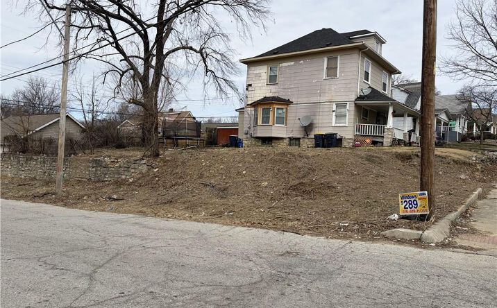 Pictures of Land, Multifamily property located at 2744 Spruce Avenue, Kansas City, MO 64128 for sales - image #1