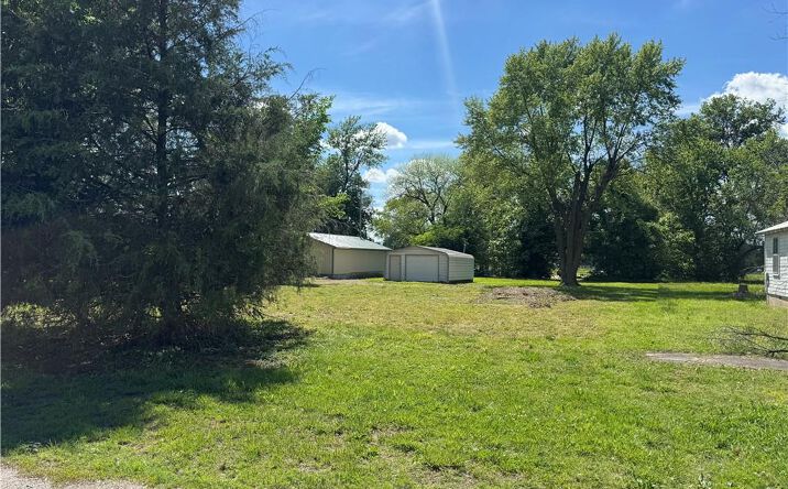 Pictures of Land, Multifamily property located at 311 N Magnolia Avenue, Columbus, KS 66725 for sales - image #1