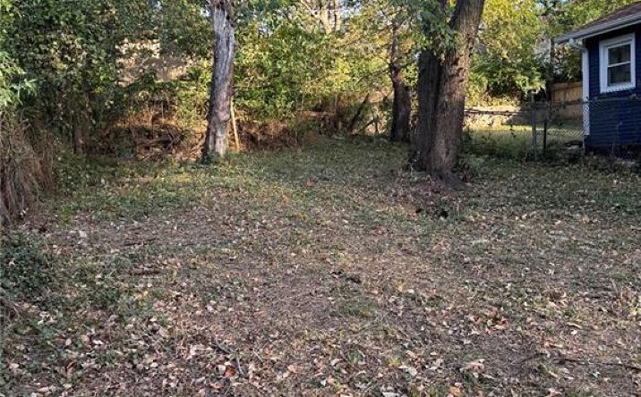 Pictures of Land, Multifamily property located at 4513 S Benton Avenue, Kansas City, MO 64130 for sales - image #1