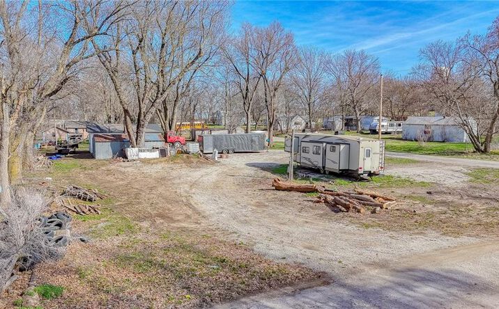 Pictures of Land, Multifamily property located at 608 W Heth Street, Mayview, MO 64071 for sales - image #1