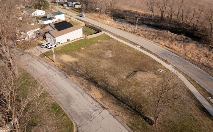 Pictures of Land, Multifamily property located at E Meadow Street, Smithville, MO 64089 for sales - image #1