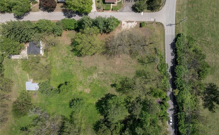 Pictures of Land, Multifamily property located at 4406 Orchard Road, St Joseph, MO 64505 for sales - image #1
