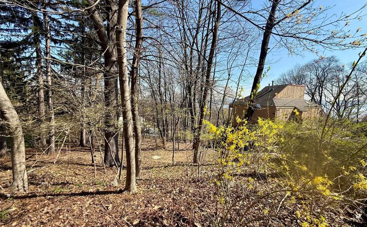 Pictures of Land, Multifamily property located at 16 Terrace Drive, Orangetown, NY 10960 for sales - image #1