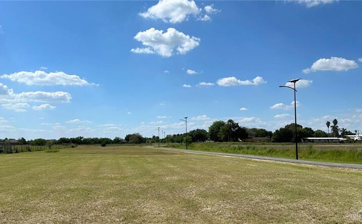 884 S Milanos Road, Weslaco