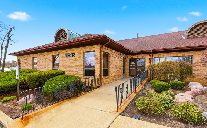 Pictures of Office property located at 15252 S Harlem Avenue, Orland Park, IL 60462 for sales - image #1
