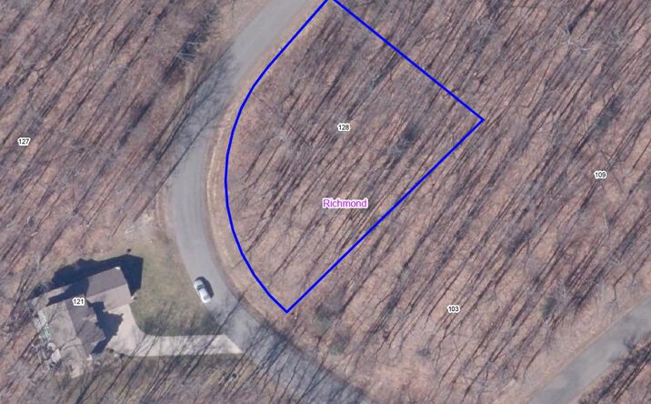 Pictures of Land, Multifamily property located at 128 Votive Place # 120, Shady Spring, WV 25918 for sales - image #1
