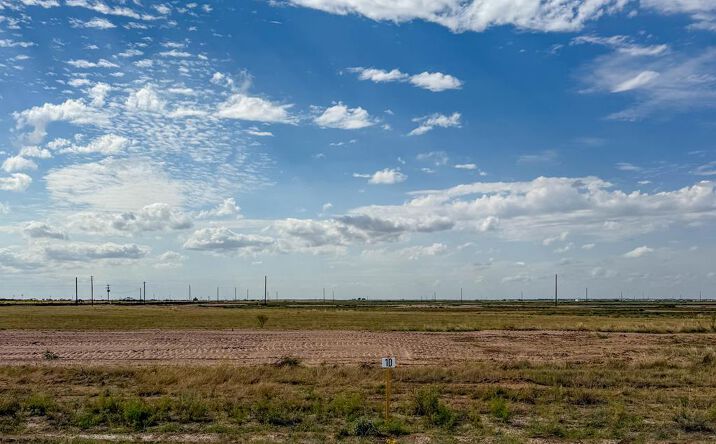 Pictures of Land, Multifamily property located at LOT 10 County Rd 409-K, Seminole, TX 79360 for sales - image #1