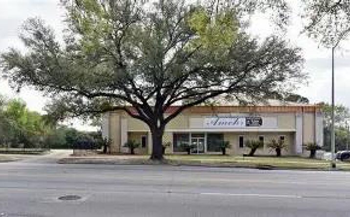 Pictures of Business for Sale property located at 610 W Oglethorpe Blvd, Albany, GA 31701 for sales - image #1