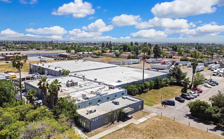 Pictures of Industrial property located at 420 S 11Th Ave, Upland, CA 91786 for sales - image #1
