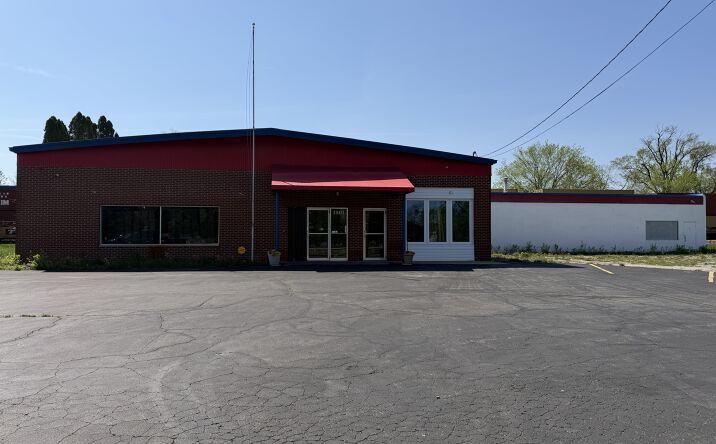 Pictures of Industrial, Mixed Use, Self Storage property located at 1901 West Kilgore Avenue, Muncie, IN 47303 for sales - image #1