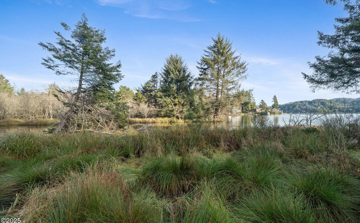 Pictures of Land, Multifamily property located at TL 203 NE Lake Drive, Lincoln City, OR 97367 for sales - image #1