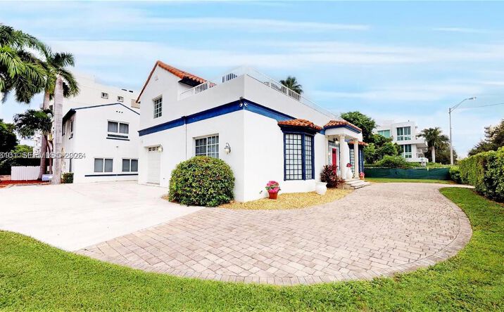 Pictures of Hospitality property located at 1400 West Ave, Miami Beach, FL 33139 for sales - image #1