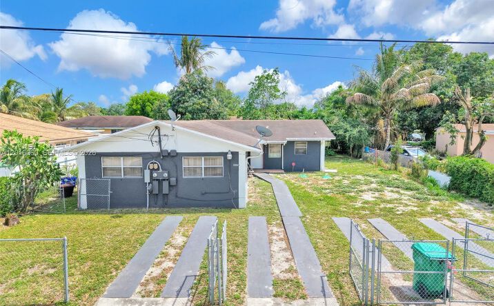 Pictures of Multifamily property located at 2352 NW 102nd St, Miami, FL 33147 for sales - image #1