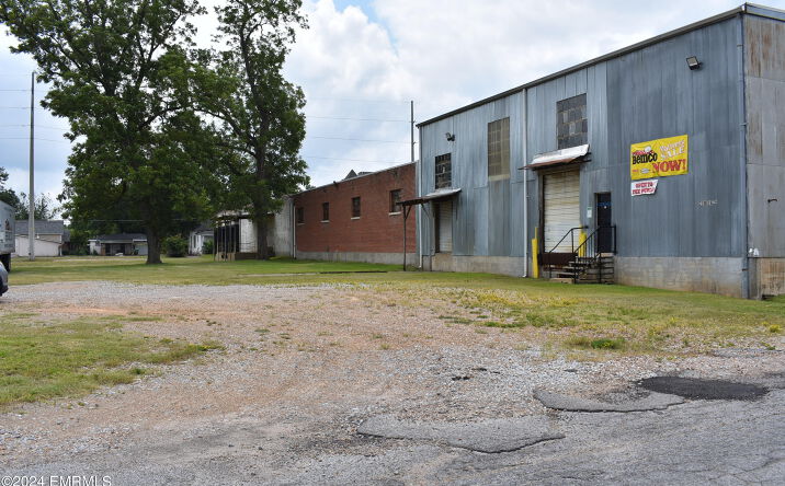 Pictures of Industrial property located at 200 S 26th Avenue, Meridian, MS 39301 for sales - image #1