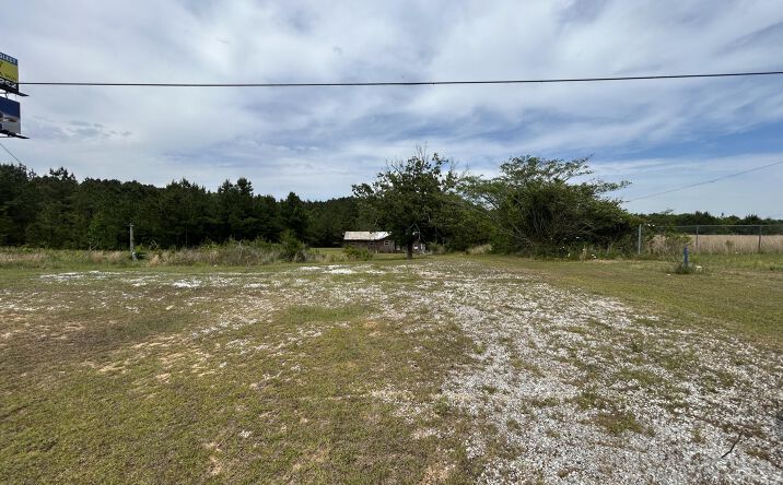Pictures of Land property located at 00 Highway 16, Philadelphia, MS 39350 for sales - image #1
