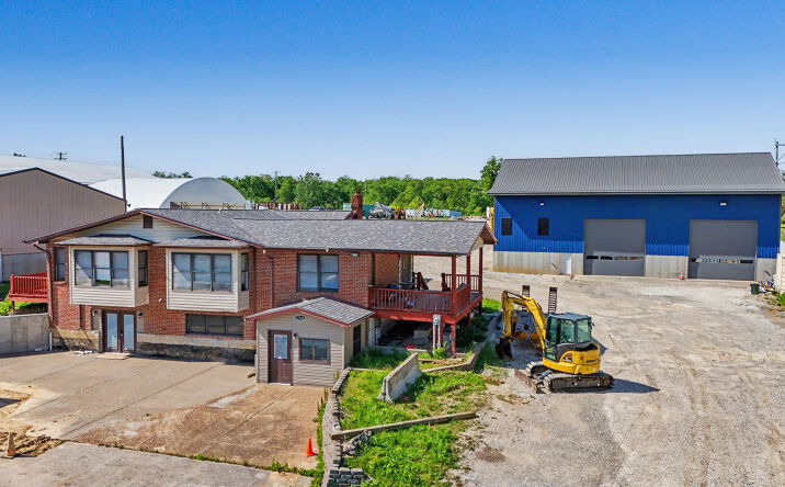 Pictures of Multifamily, Office, Industrial property located at 17721 North Service Road, Wright City, MO 63390 for sales - image #1