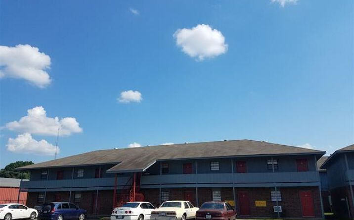 Pictures of Multifamily property located at 2123 South Blake Street, Pine Bluff, AR 71603 for sales - image #1