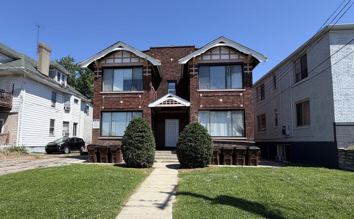 Pictures of Multifamily property located at 2072 ELM AVE, NORWOOD, OH 45212-2175 for sales - image #1