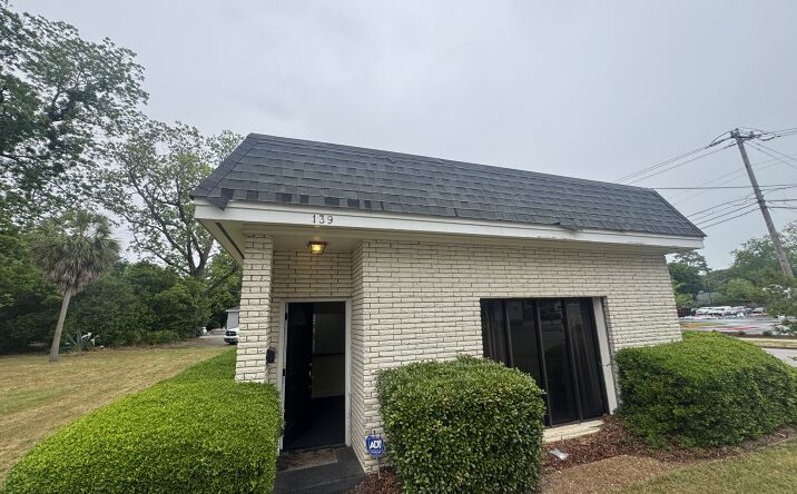 Pictures of Retail, Office property located at 139 CASHUA ST, DARLINGTON, SC 29532-3334 for sales - image #1