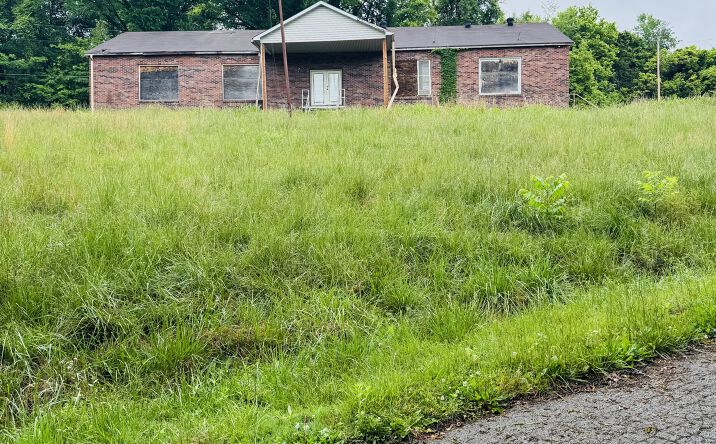 Pictures of Mixed Use, Business for Sale property located at 1595 Jacksboro Pike, LaFollette, TN 37766 for sales - image #1
