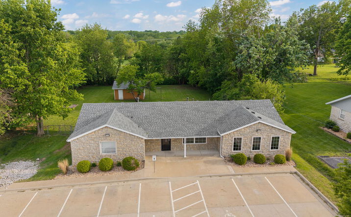 Pictures of Office property located at 1024 West Battlefield Road, Springfield, MO 65807 for sales - image #1