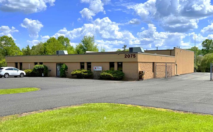 Pictures of Retail, Office, Industrial property located at 2075 Quaker Pointe Drive, Quakertown, PA 18951 for sales - image #1