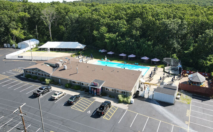 Pictures of Retail property located at 325 Farnum Pike, Smithfield, RI 02917 for sales - image #1