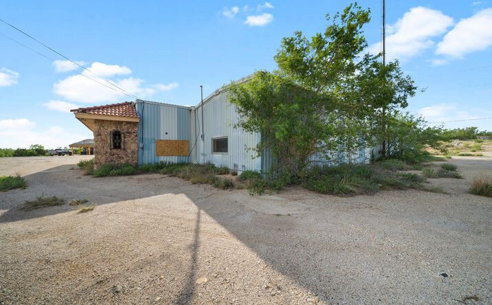 Pictures of Office, Industrial property located at 2008 W I-20, Big Spring, TX 79720 for sales - image #1