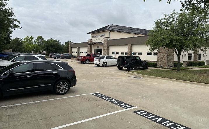 Pictures of Office property located at 300 N. Rufe Snow, Keller, TX 76248-4235 for sales - image #1
