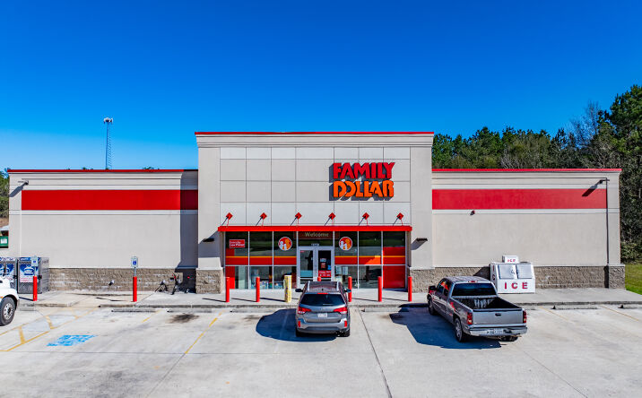 Pictures of Retail property located at 43441 Texas 87, Orange, TX 77632 for sales - image #1