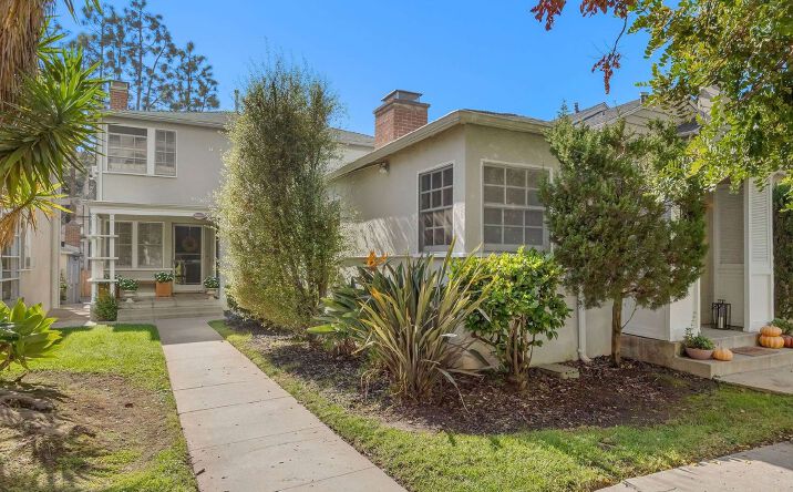 Pictures of Multifamily property located at 10372 Ashton Ave, Los Angeles, CA 90024 for sales - image #1