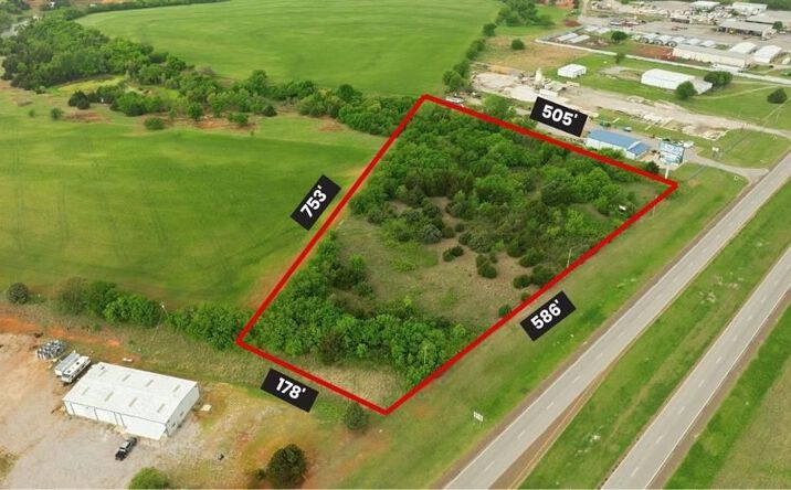 Pictures of Retail, Land property located at 090091656 Northwest Expressway, Piedmont, OK 73078 for sales - image #1