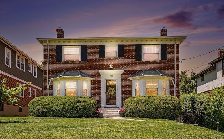 Pictures of Multifamily property located at 909 ELLISON AVE, CINCINNATI, OH 45226-1208 for sales - image #1