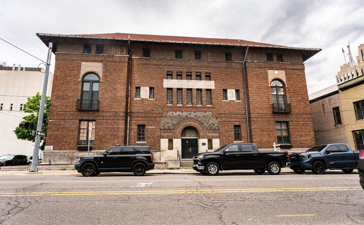 Pictures of Retail, Mixed Use, Special Purpose property located at 142 W SECOND ST, FLINT, MI 48502 for sales - image #1
