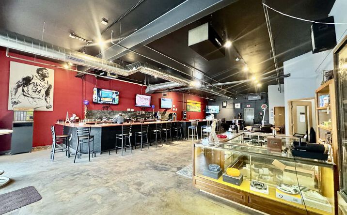Pictures of Retail, Business for Sale property located at 18900 W Bluemound Rd, Suite 148, Brookfield, WI 53045 for sales - image #1