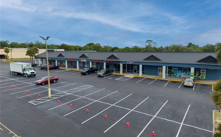 Pictures of Retail property located at 9413 SE Maricamp Rd, Ocala, FL 34472 for sales - image #1