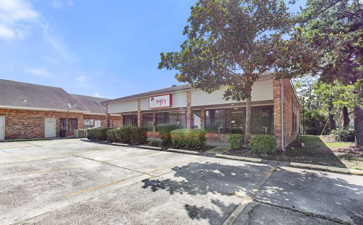 Pictures of Retail, Office, Mixed Use property located at 1358 Corporate Square Drive, Slidell, LA 70458 for sales - image #1