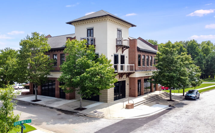 Pictures of Office property located at 2 Hatcher Creek Street, Simpsonville, SC 29680 for sales - image #1
